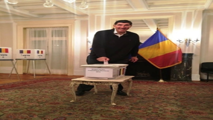 Ghiţă Mureşan a votat la secţia deschisă la Ambasada României în SUA